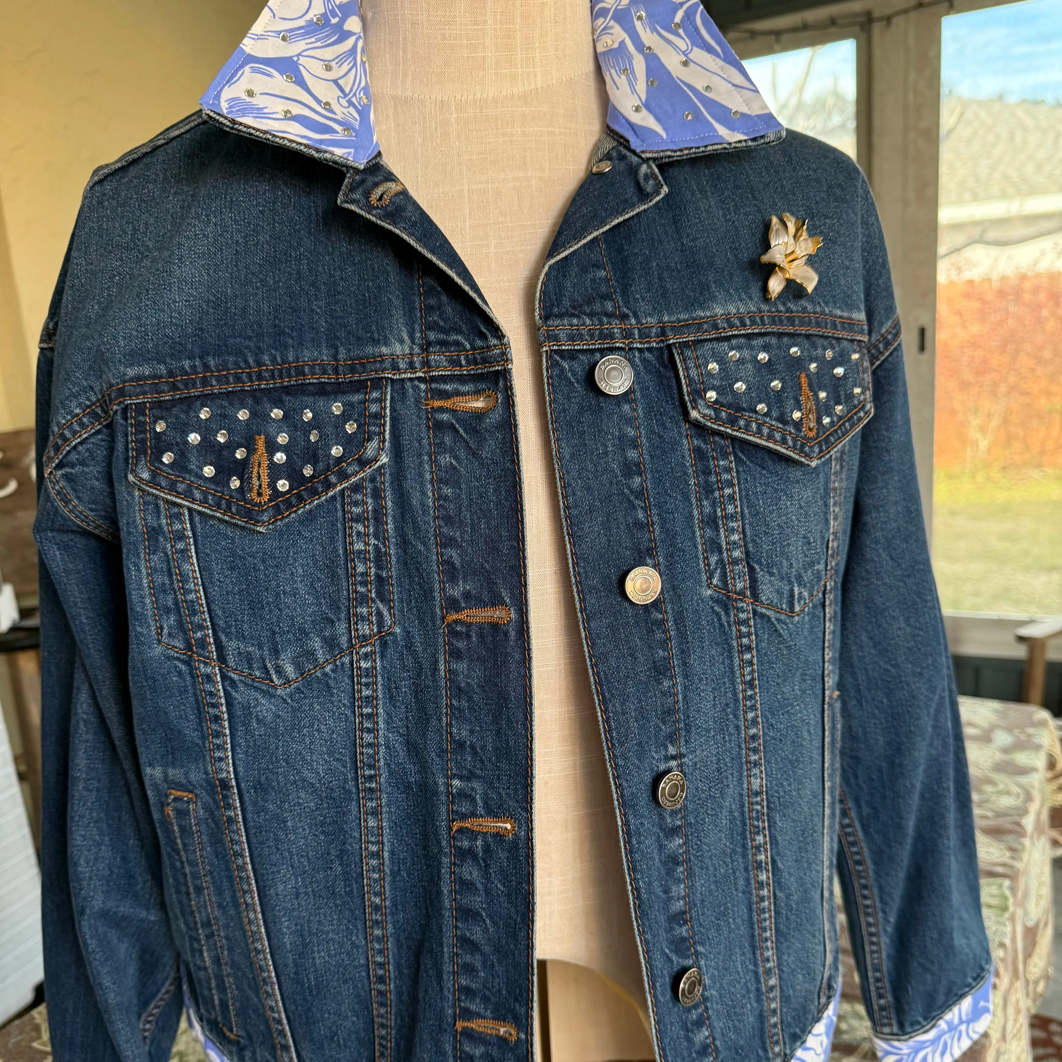 060  Denim Jacket (L)