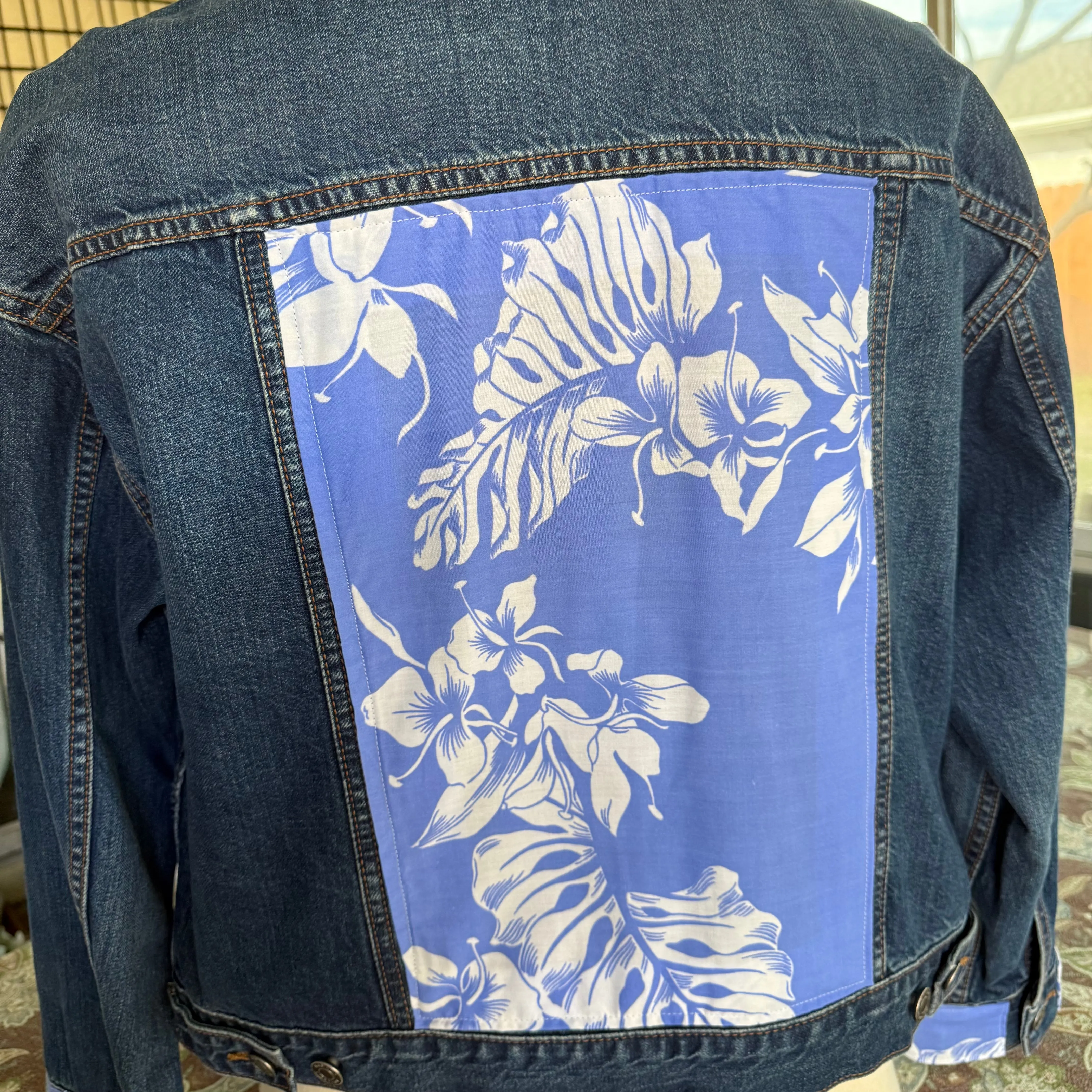 060  Denim Jacket (L)