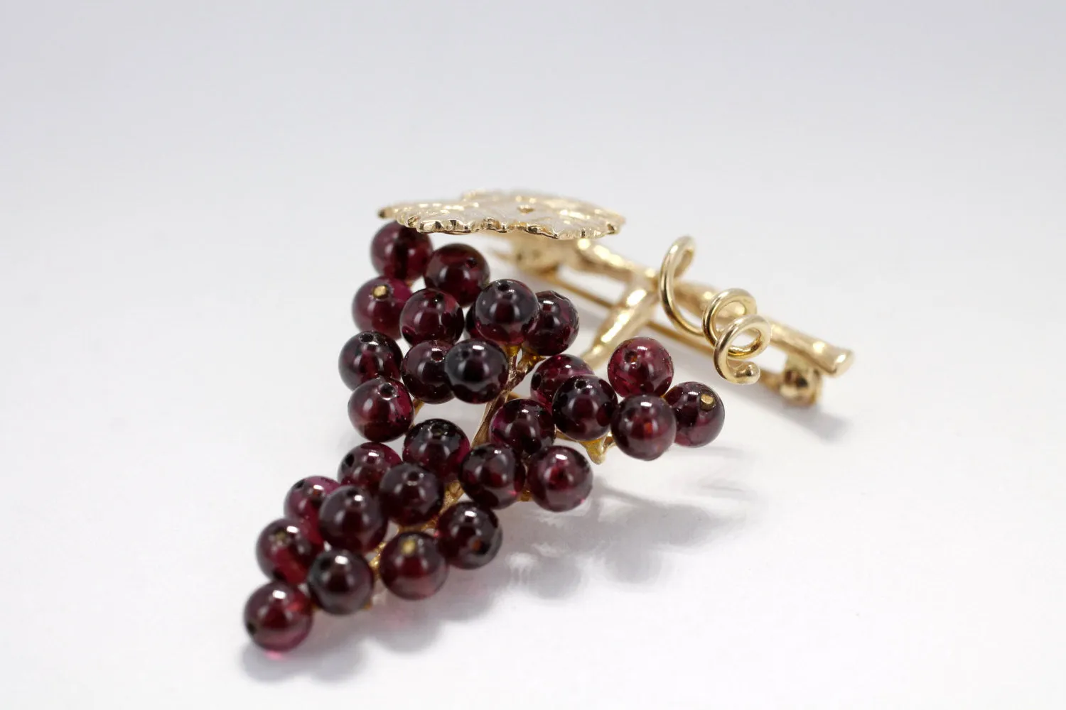 14kt Gold Red Garnet Grape Cluster Brooch / Pin