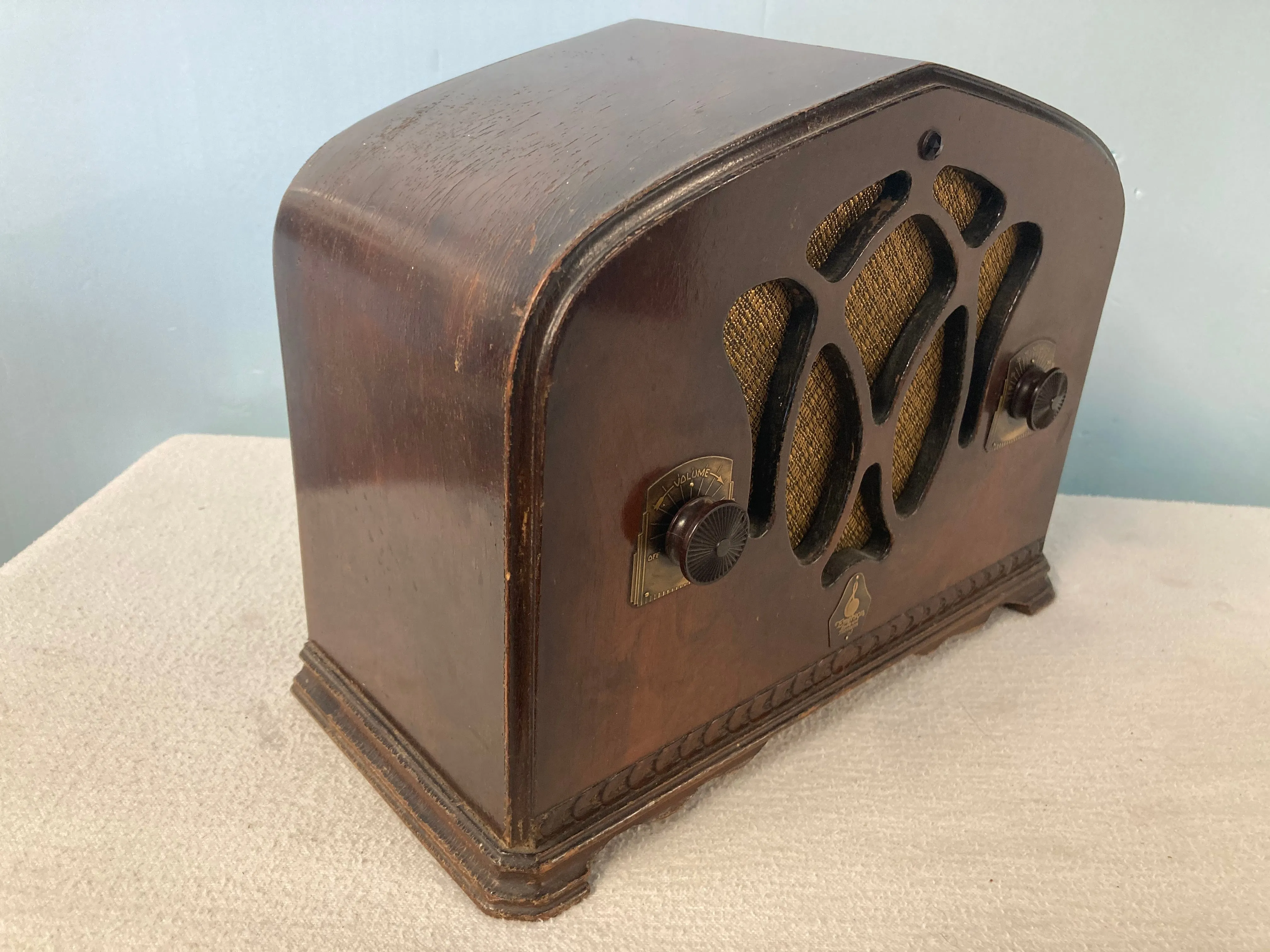 1933 Emerson 250AW Midget Tube Radio