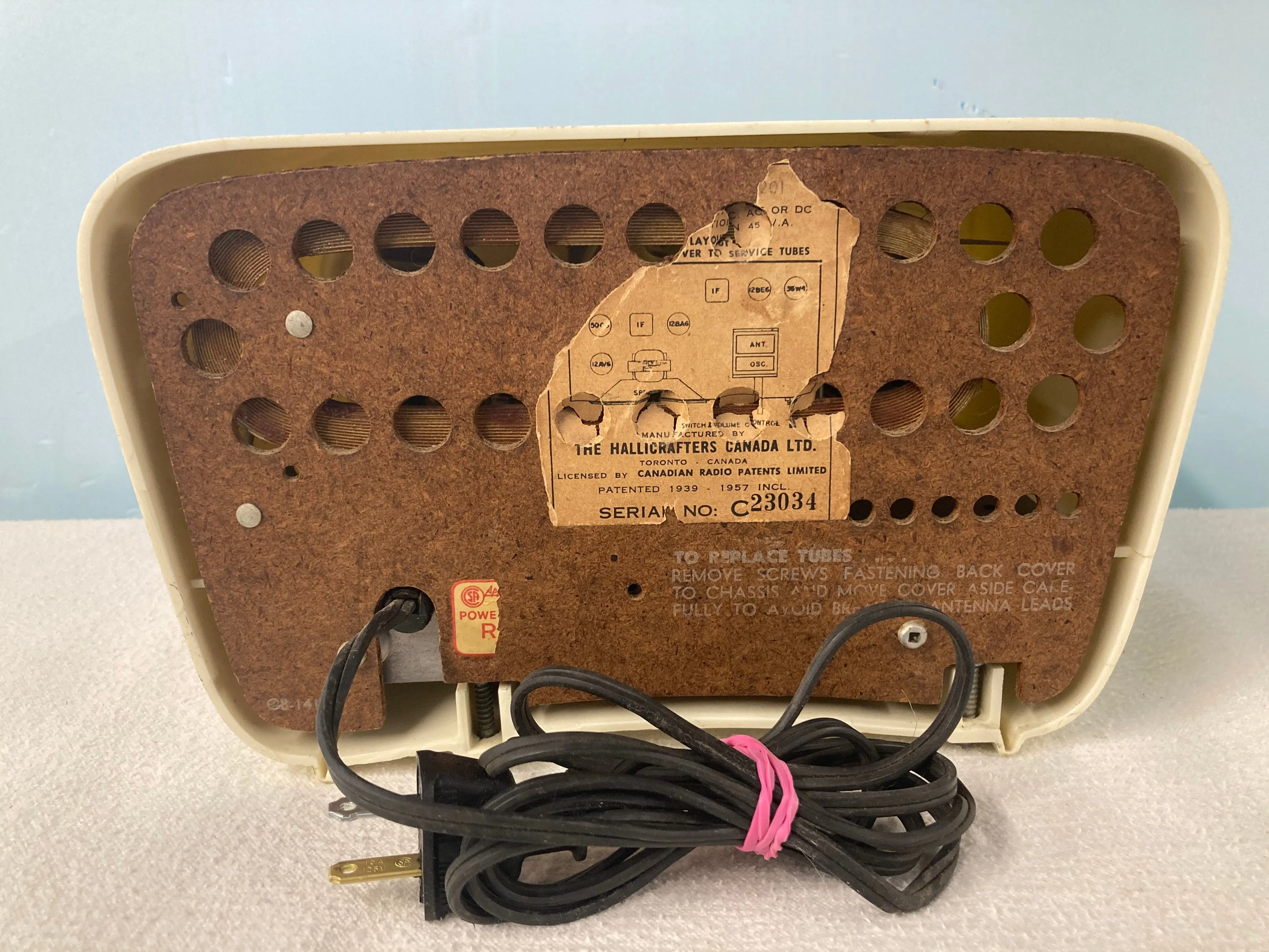 1959 Hallicrafters HT201 Tube Radio