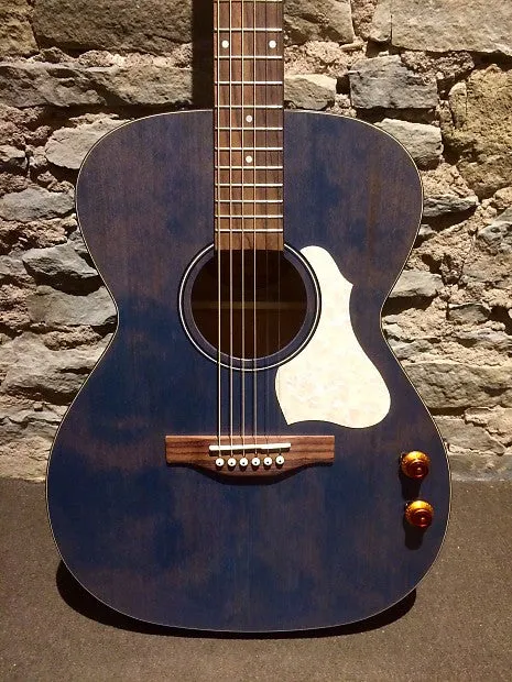 Art & Lutherie 047086 Legacy Concert Acoustic Electric Guitar Denim Blue Q-Discrete Made In Canada