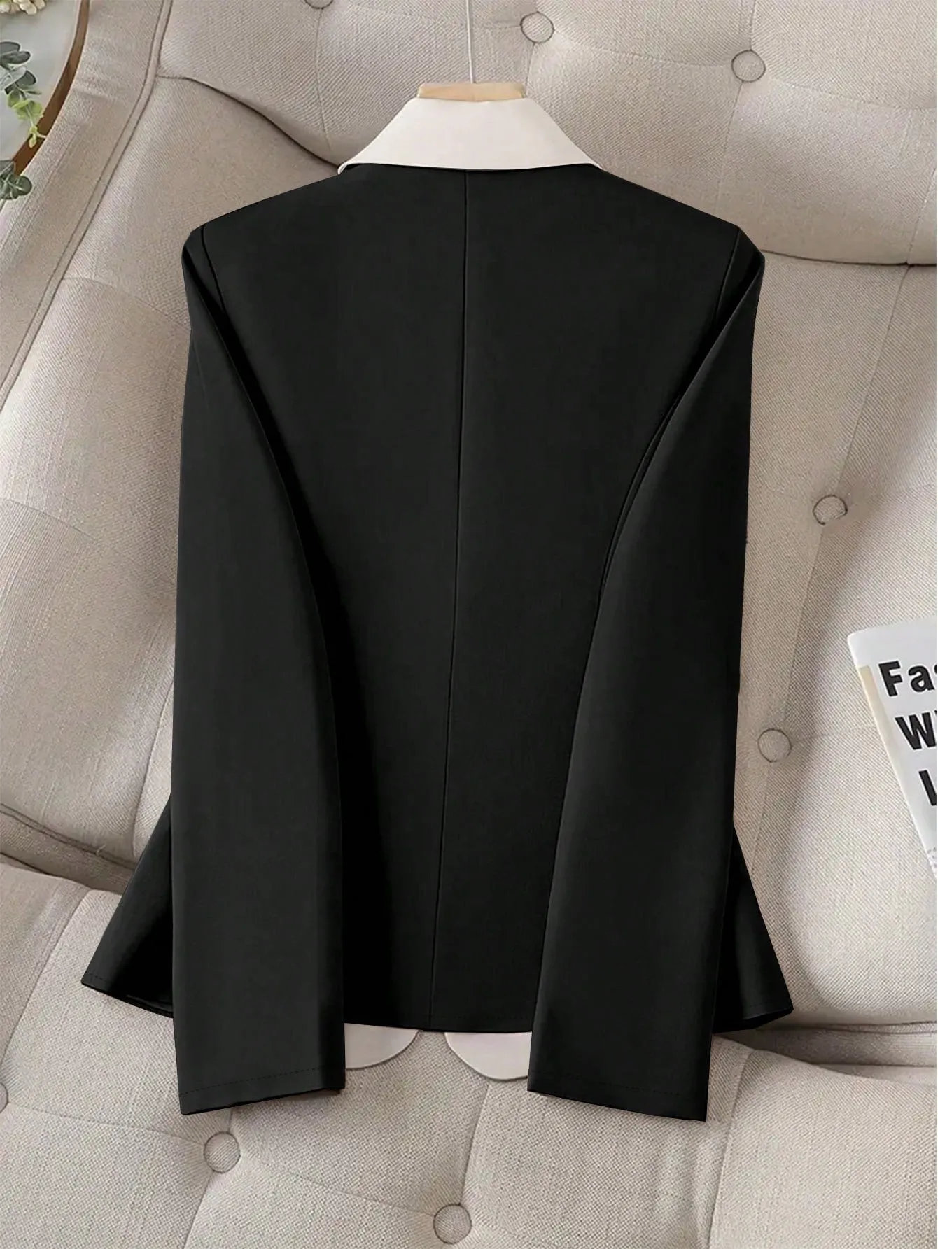 Blazer elegante de manga larga en Cherry Vibes