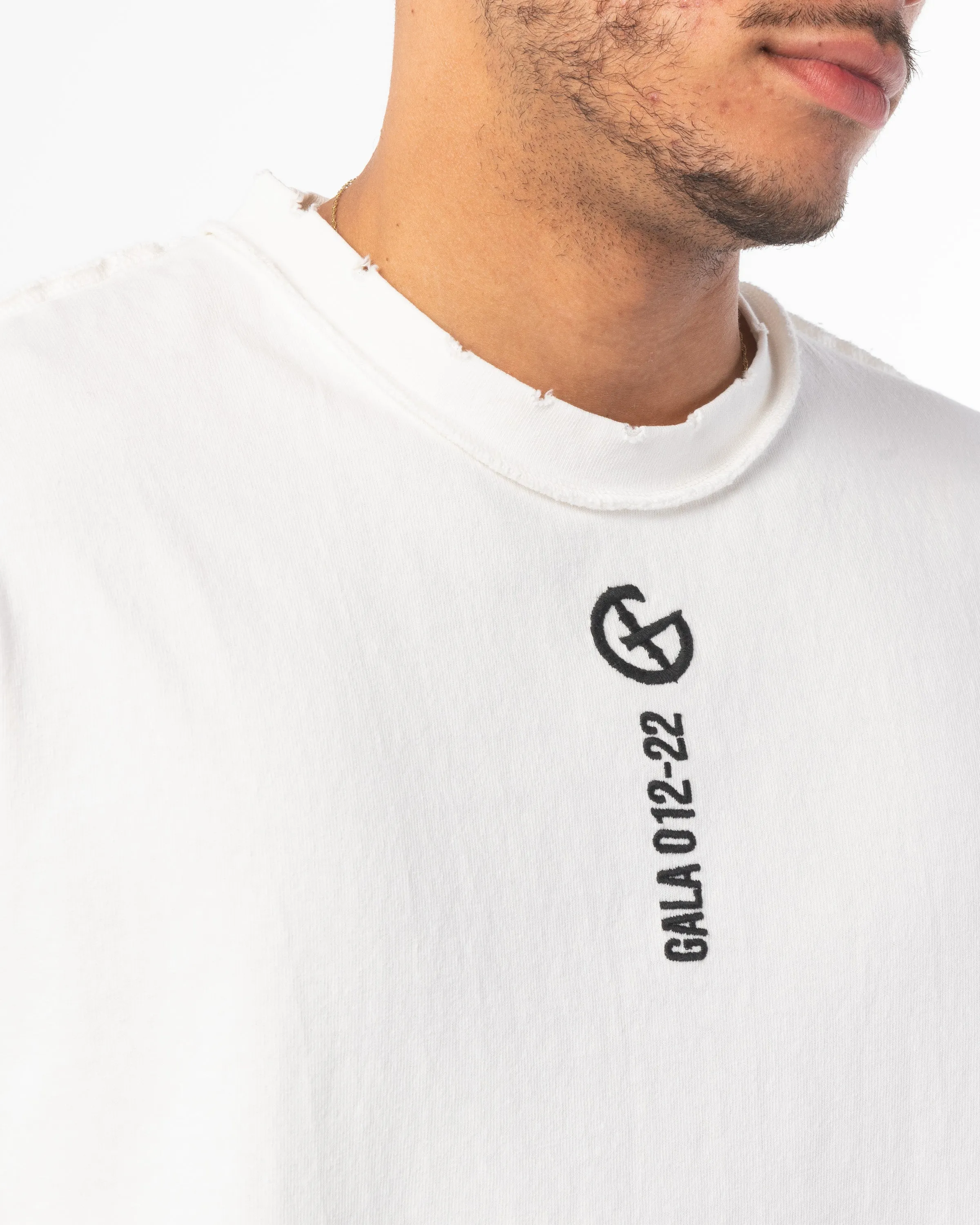 CORE BASICS TEE (WHITE)