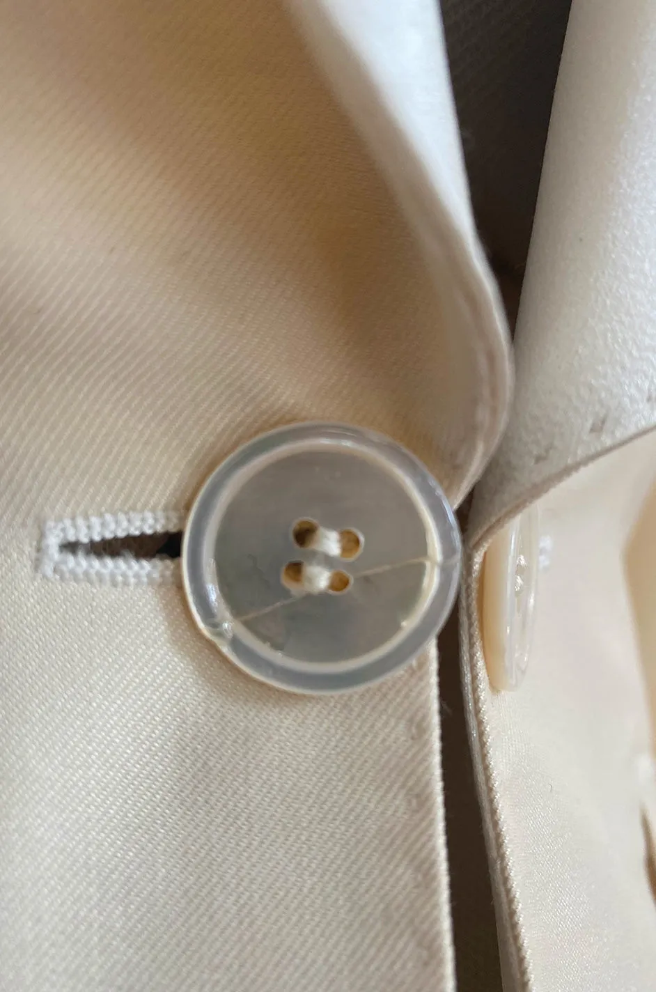 Immaculately Tailored 2003 Alexander McQueen Ivory Jacket w Silk Satin Lapels