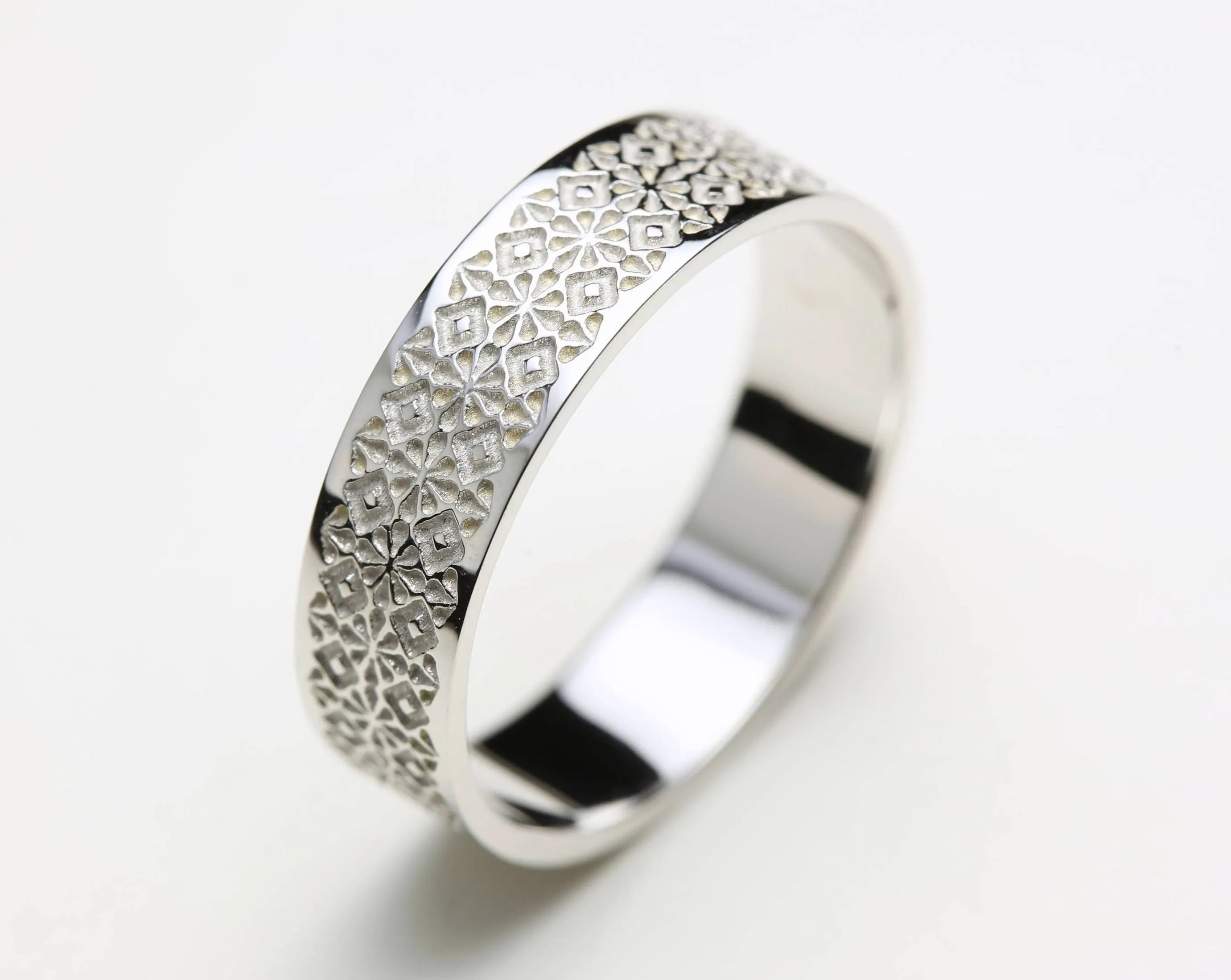 Men's Geometric Squares and Drops Patterned Wedding Ring