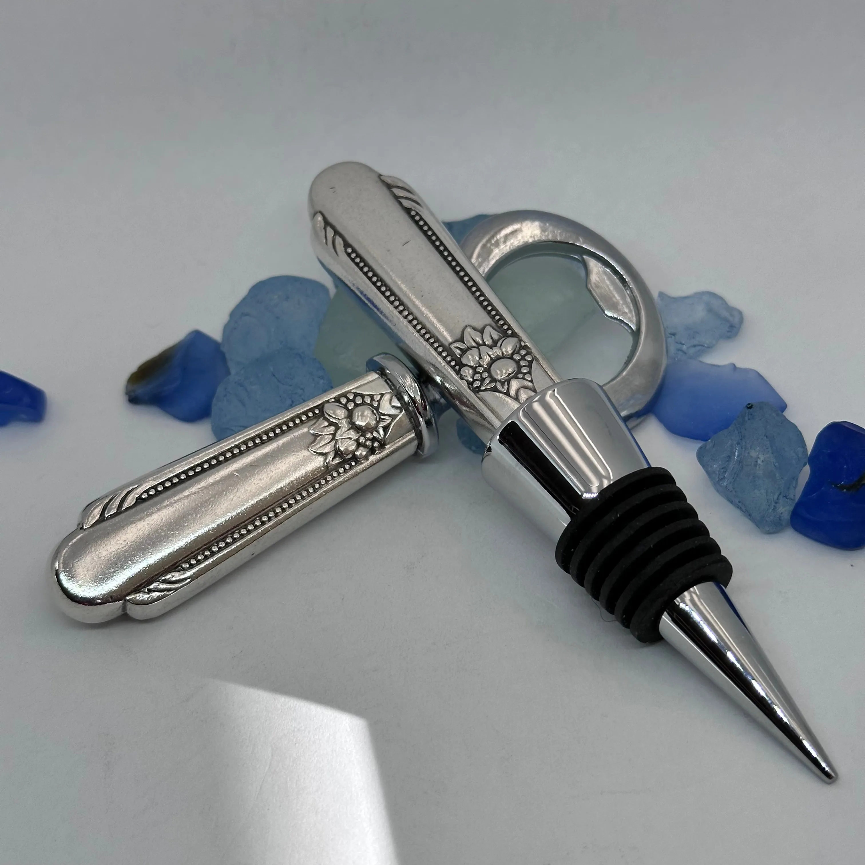 "Memory-Hiawatha” Vintage Silverware Bottle Stopper | Wm Rogers Silverplate 1937 | Up-Cycled Wine Stopper | Silverware Bottle Closure | Antique Knife Handle Wine Plug