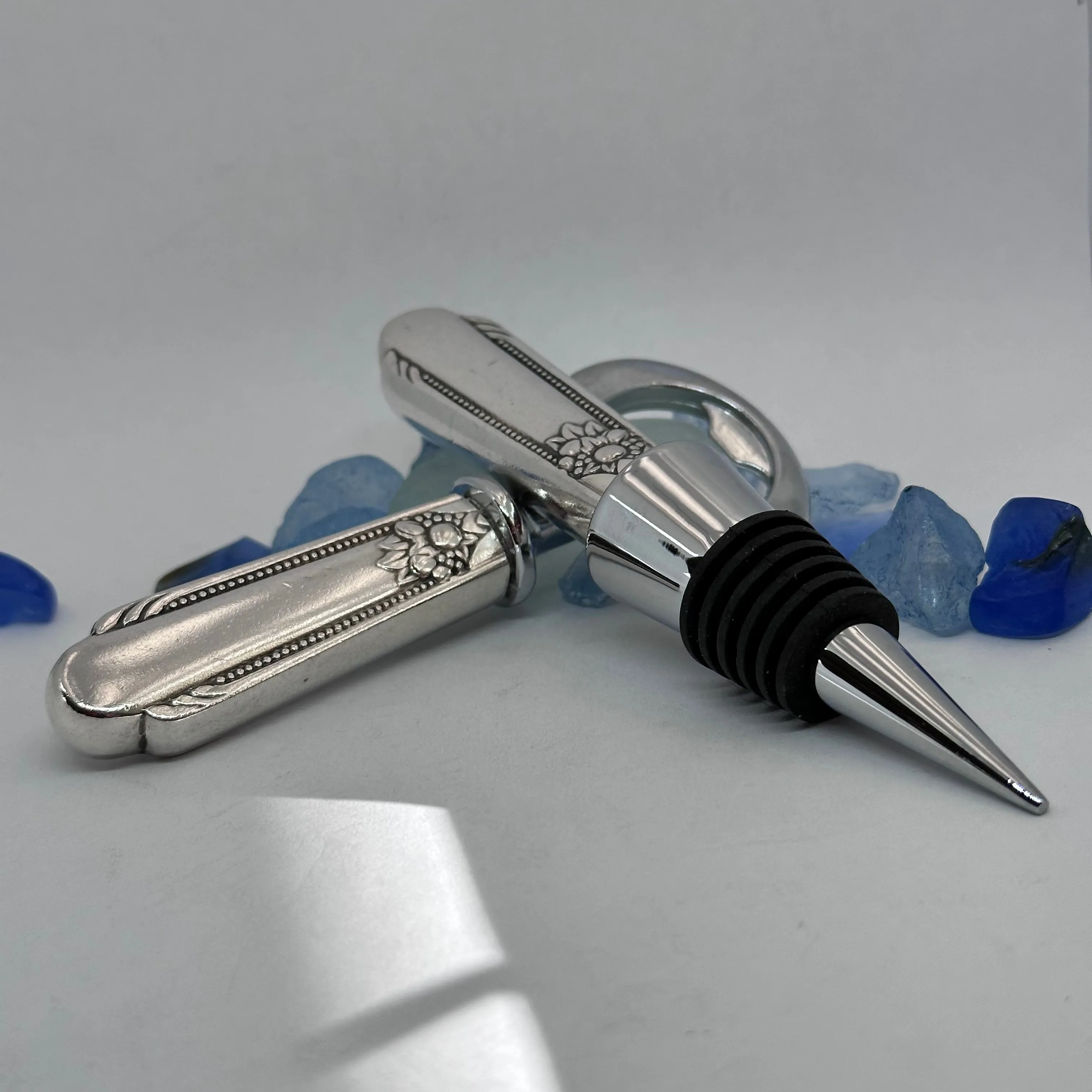 "Memory-Hiawatha” Vintage Silverware Bottle Stopper | Wm Rogers Silverplate 1937 | Up-Cycled Wine Stopper | Silverware Bottle Closure | Antique Knife Handle Wine Plug