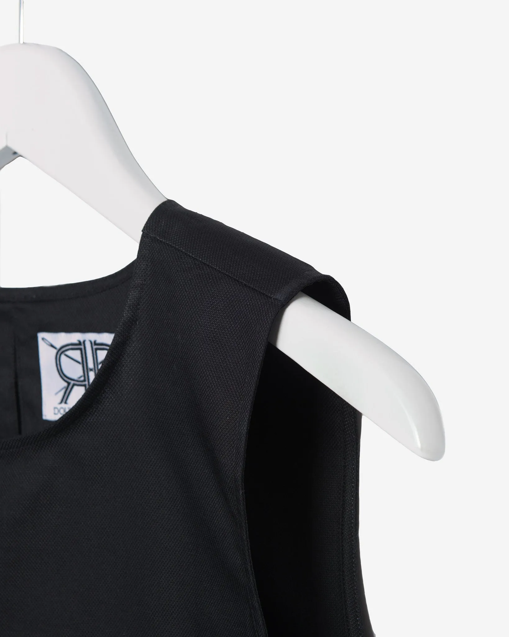 Sleeveless - Black Oxford