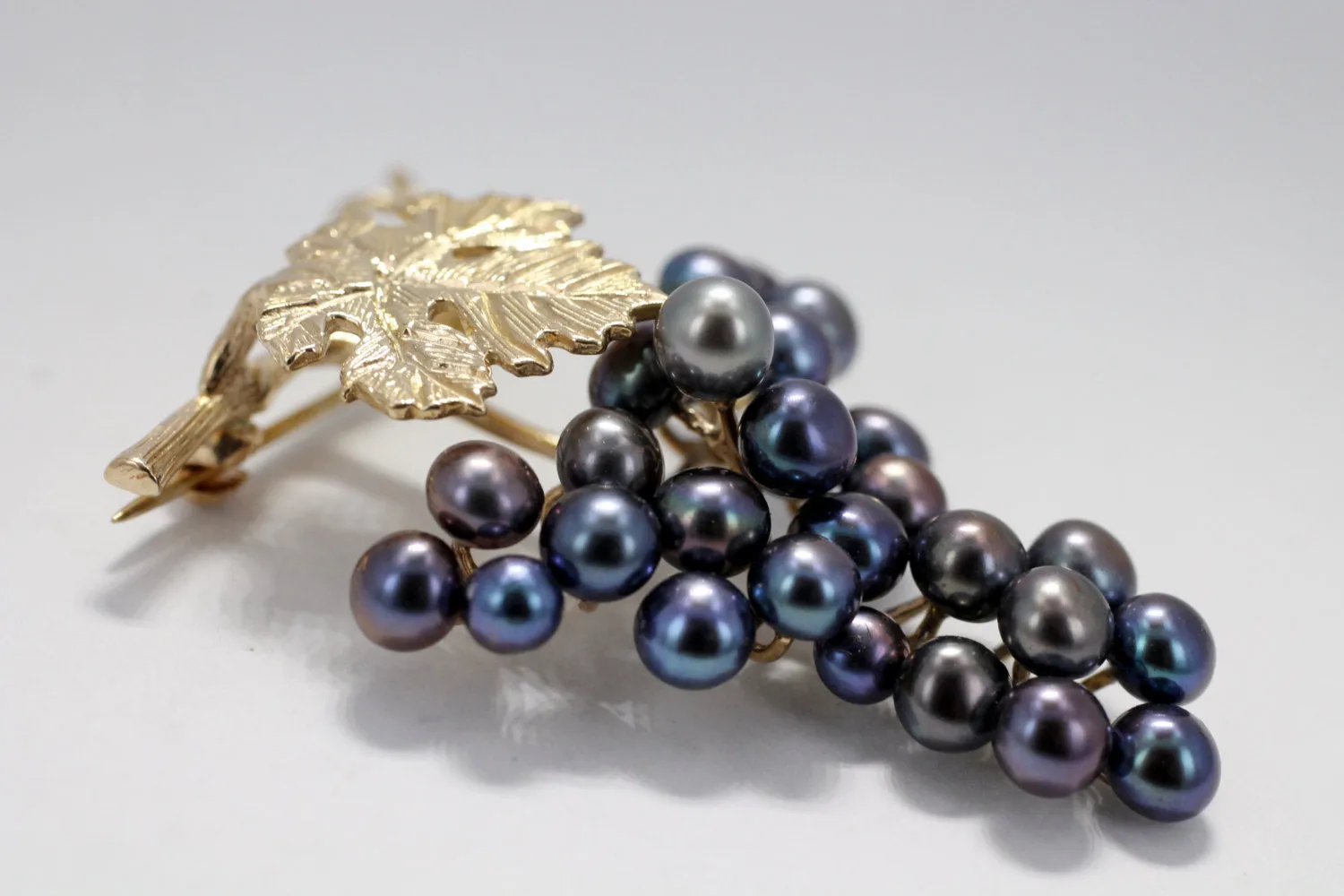 Vine 14kt Gold Black Pearl Grape Cluster Brooch / Pin